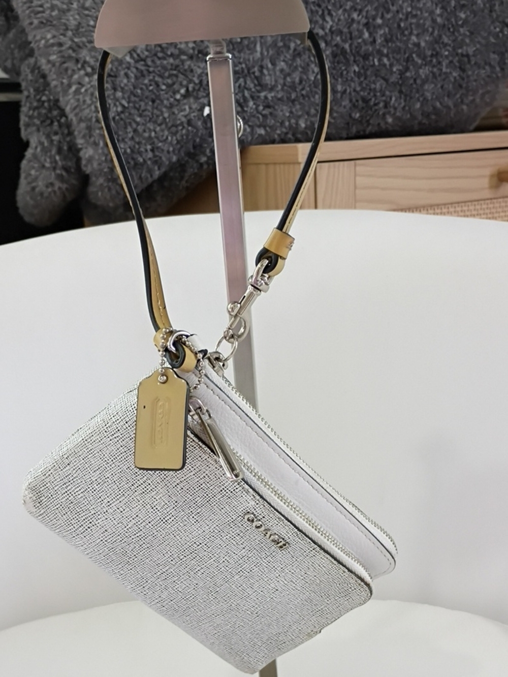 Coach Bleeker White Crackle Textured Double-Zip Around Wristlet
